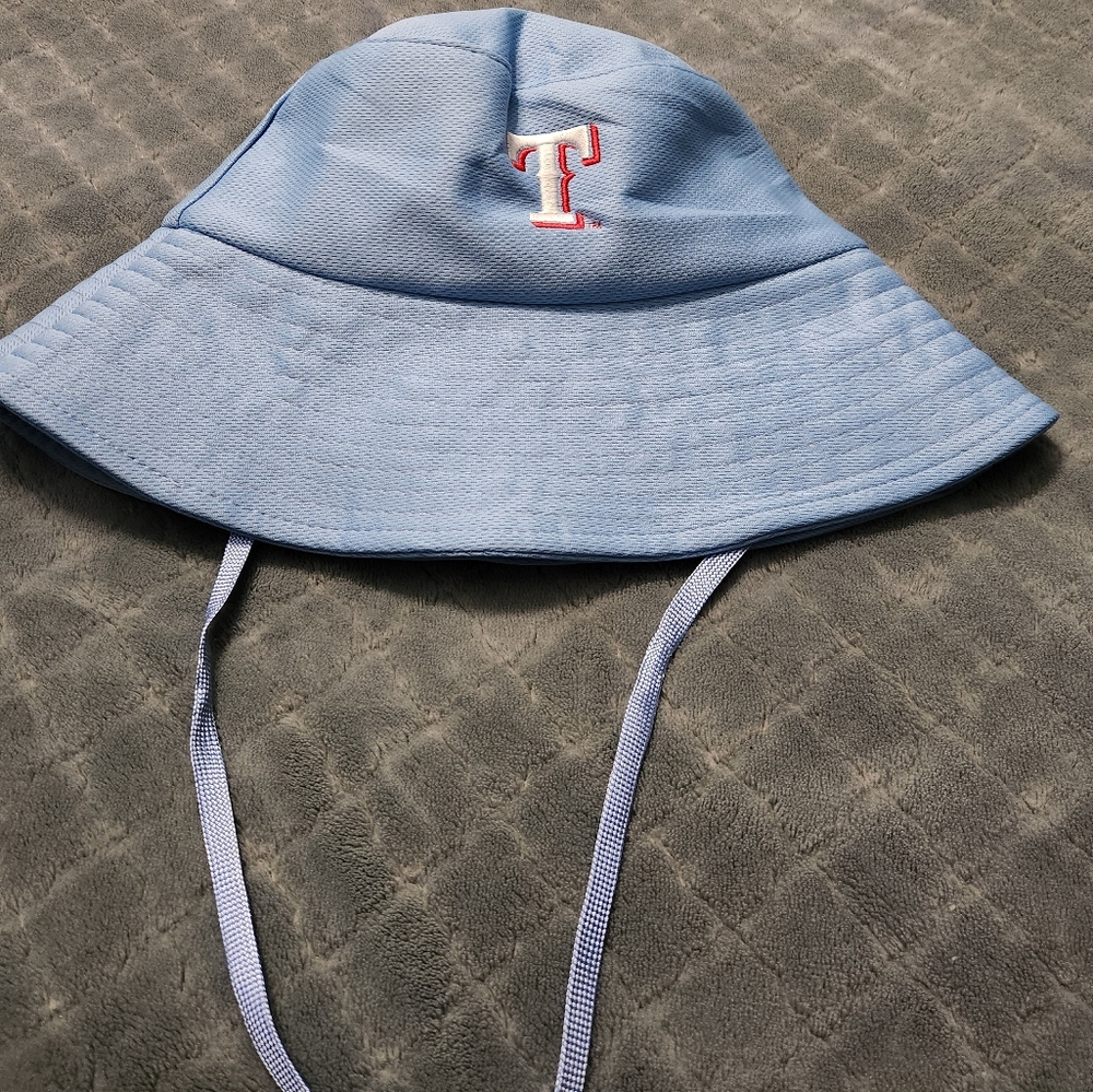 Brand new Texas Rangers Father's Day 2023 Bucket Hat